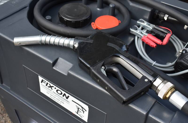 Station service mobile pour ravitaillement en fioul, gasoil, GNR, transport et stockage 200L avec pompe