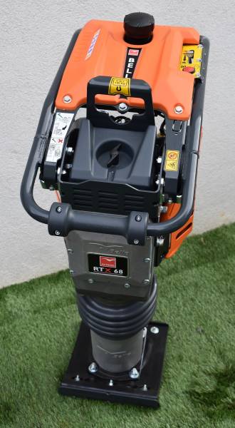 Pilonneuse thermique moteur Honda GX100 4T essence Belle Group RTX68 – 70kg