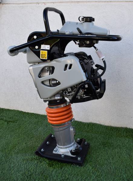 Pilonneuse Imer MIKASA MTX 60 – gamme légère 65kg, moteur essence 4 temps Honda