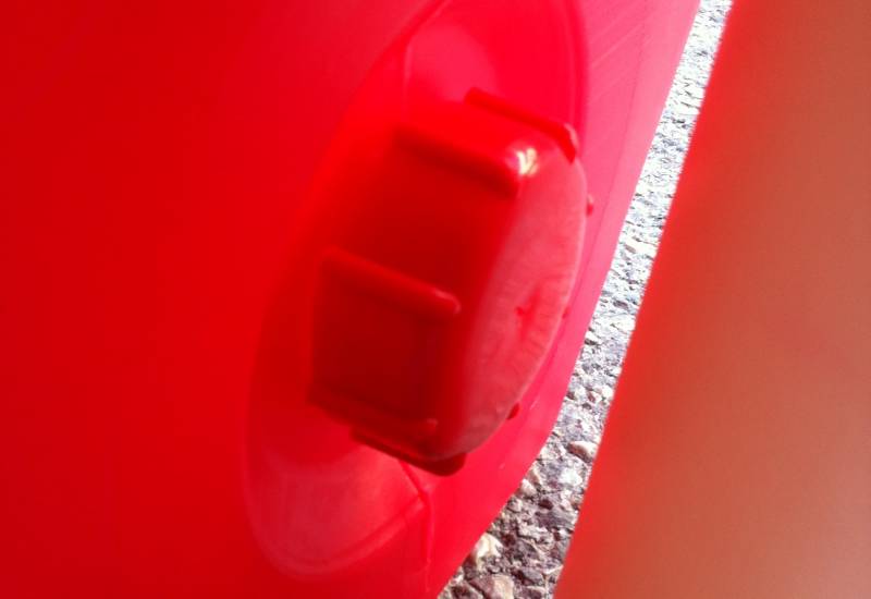 Séparateur de voies type GBA plastique rouge blanc hauteur 500mm lestable à l’eau BALIR 115cm