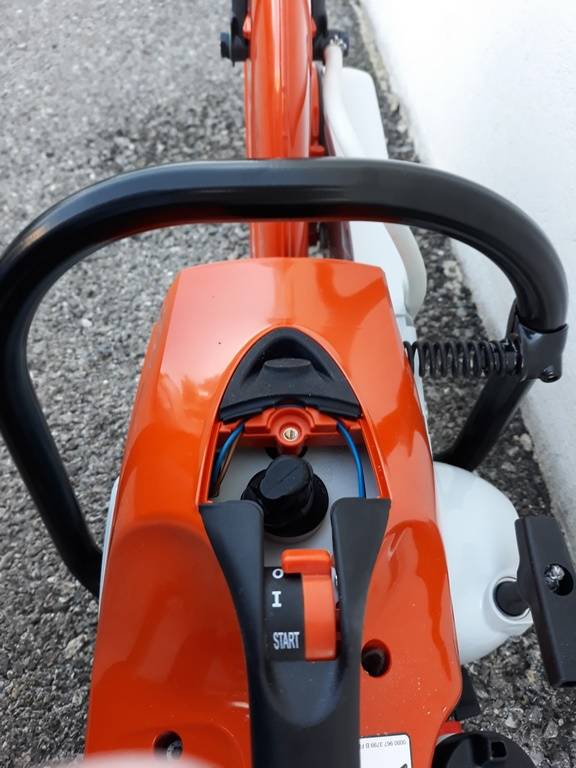 Organes accessibles rapidement bougie TS410 TS420