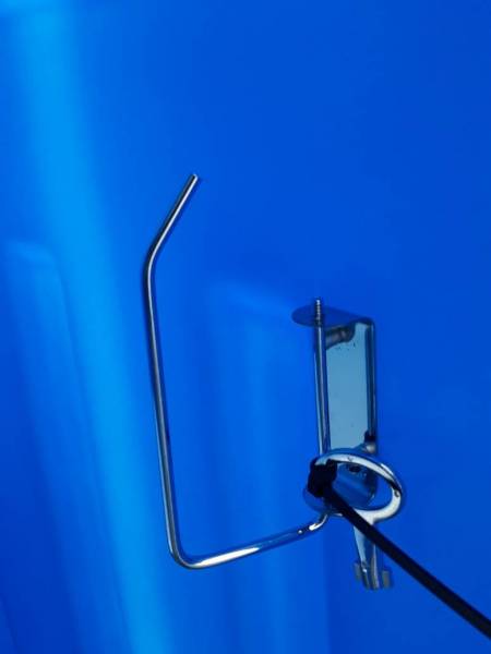 Porte Rouleau papier WC avec Clé intérieur pour WC CHIMIQUE de chantier à Six Fours dans le Var