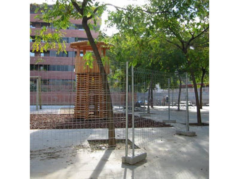 Clotures de chantier Heras M300 et M350 2 tubes ou 4 tubes en stock à Six fours dans le Var