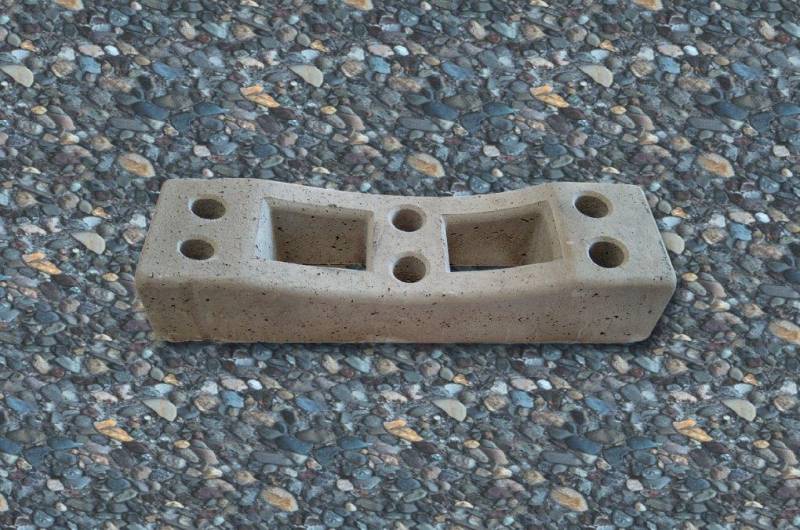 Socle béton ou type plasto pour barrière Heras