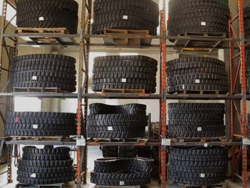 Chenilles caoutchouc Renforcées XTRESS Garantie 3000 Heures et 36 Mois pour Mini Pelles livraison rapide